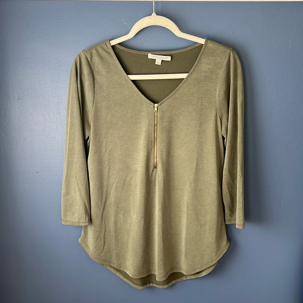 Green Envelope Three Quarter Sleeve Green V-Neck Shirt
